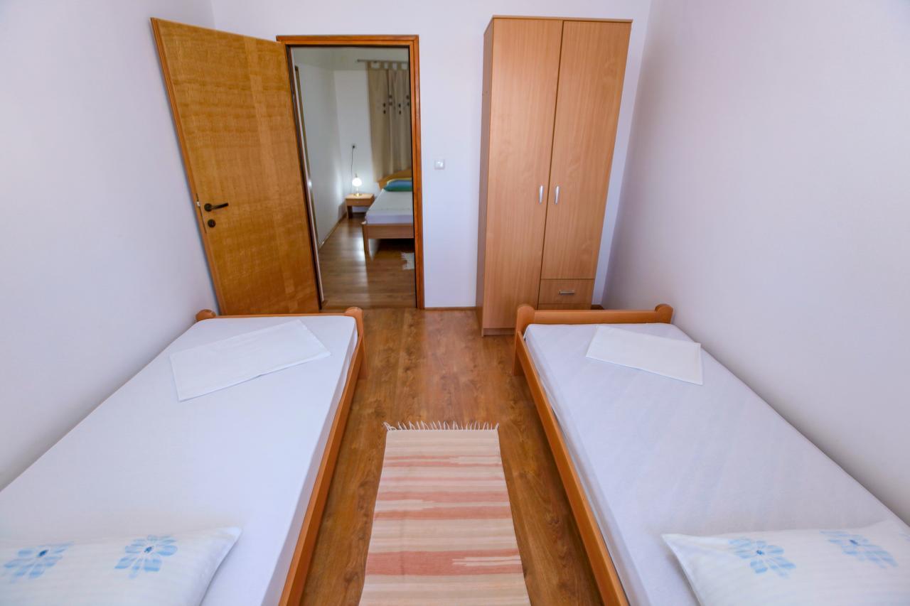 Apartments Dinko نوفاليا المظهر الخارجي الصورة