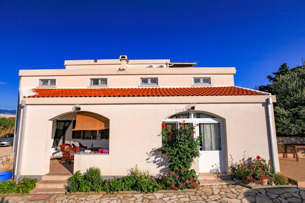 Apartments Dinko نوفاليا المظهر الخارجي الصورة
