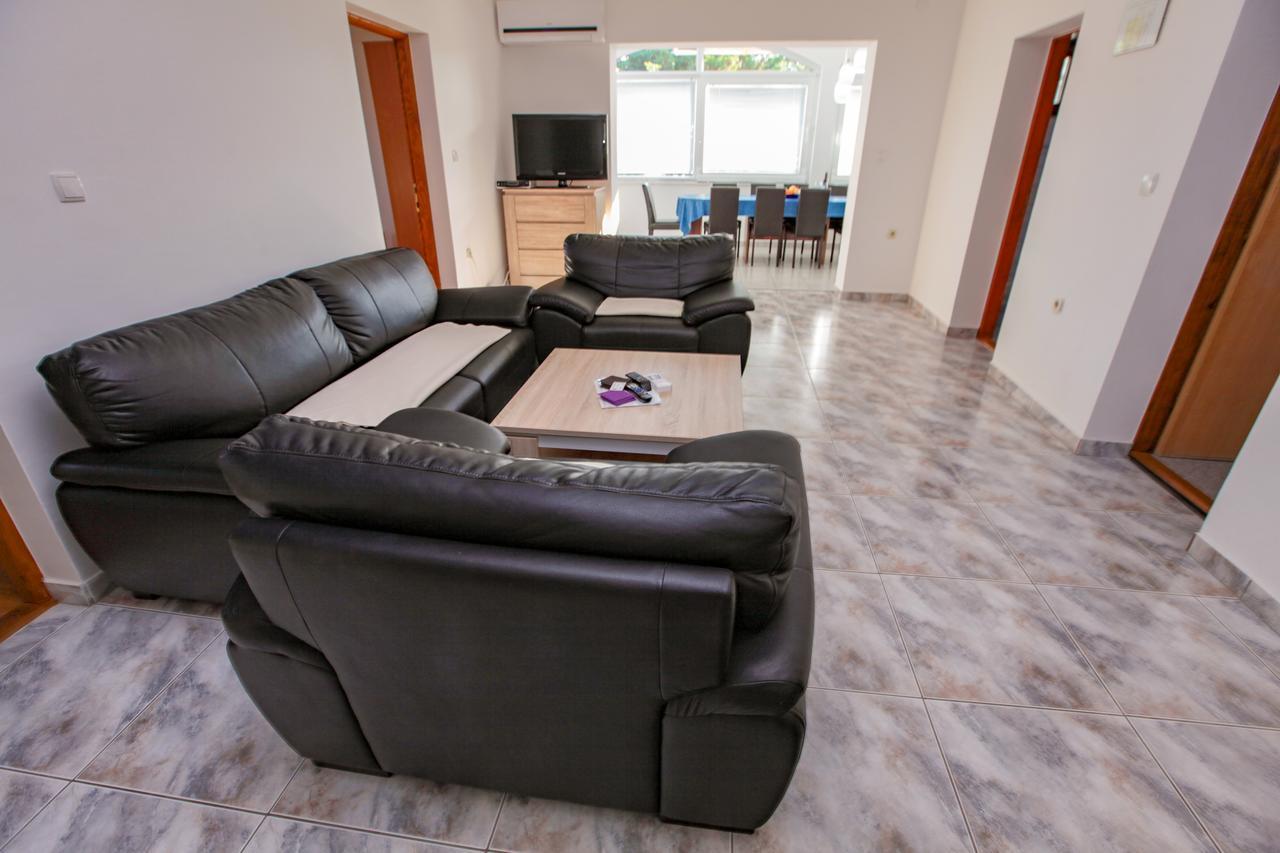 Apartments Dinko نوفاليا المظهر الخارجي الصورة